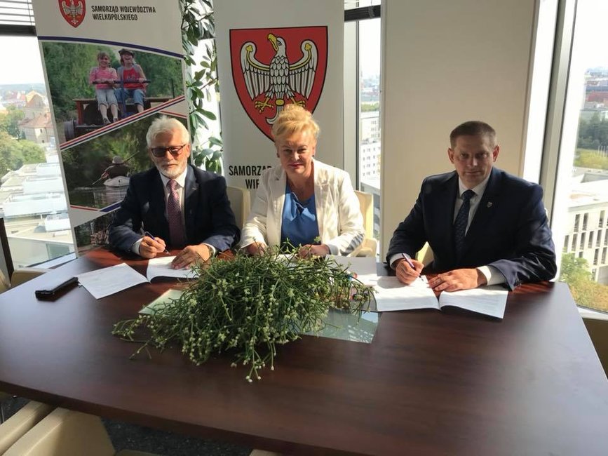 Powiat otrzymał dofinansowanie na budowę wiat postojowych przy ścieżkach rowerowych 