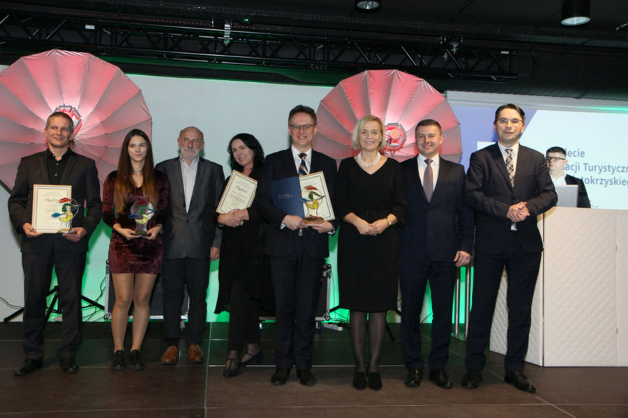 Nagrodę odebrał wiceburmistrz Kościana Przemysław Korbik.