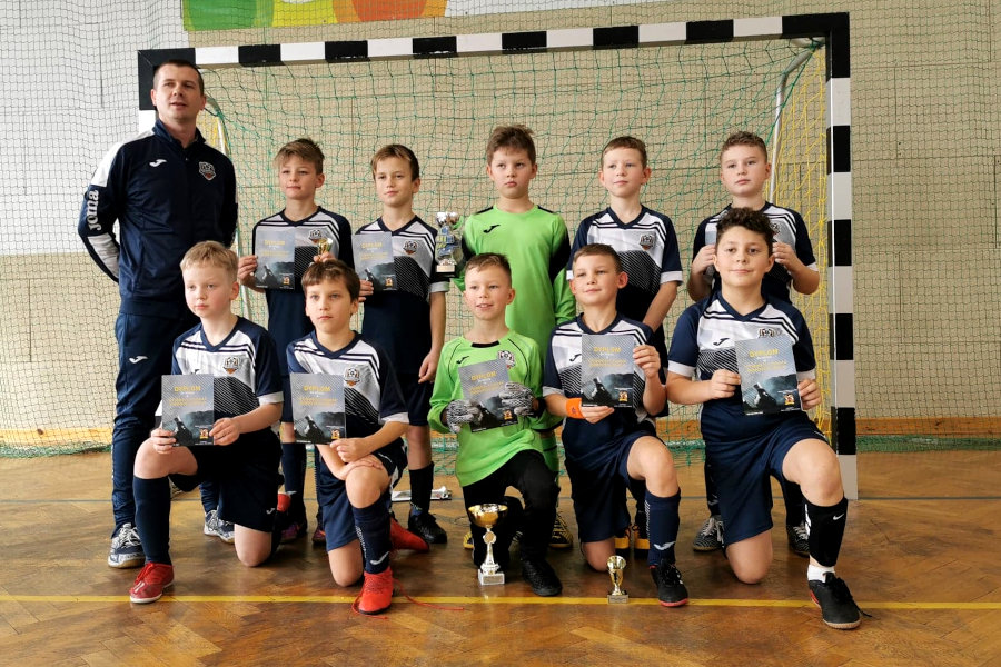 AP Reissa Kościan z Pucharem Burmistrza Śmigla 2021