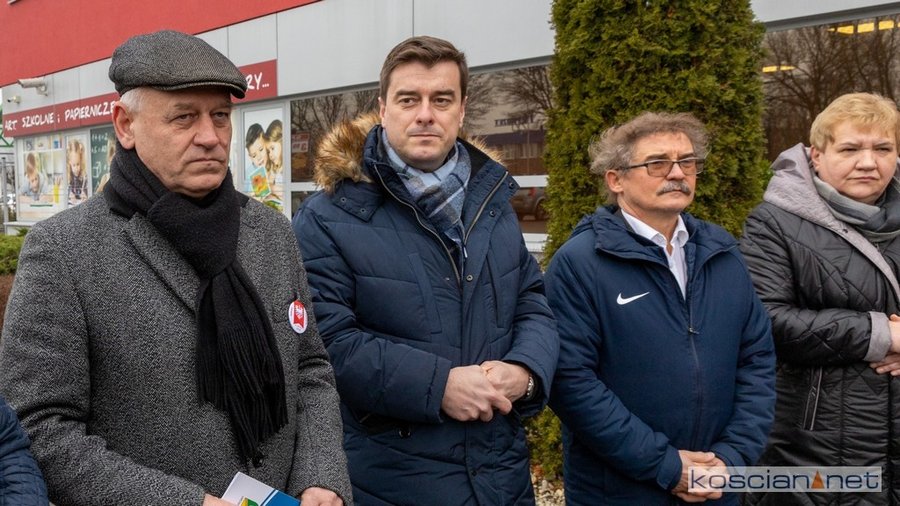 Poseł Rusiecki i senator Ziemniak zapowiedzieli zgłoszenie interpelacji. 