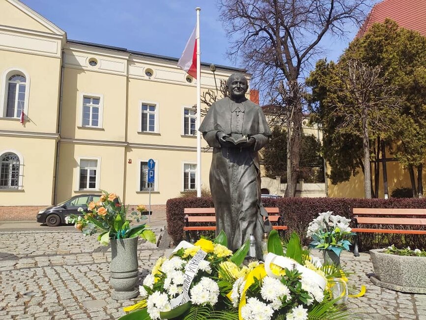 2 kwietnia 2022 roku.