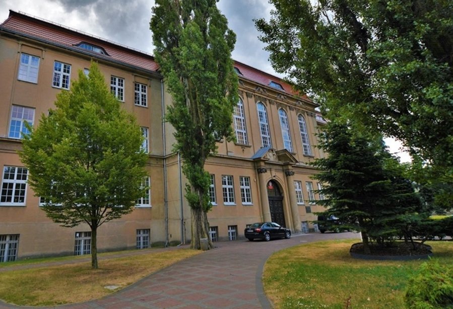 I LO im. Oskara Kolberga w Kościanie