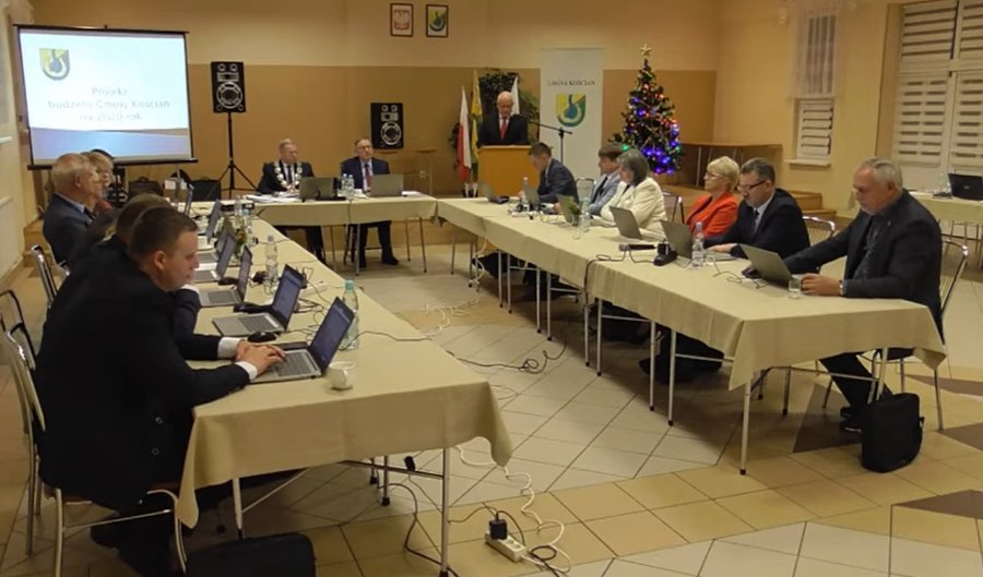 Budżet przyjęto jednogłośnie. 