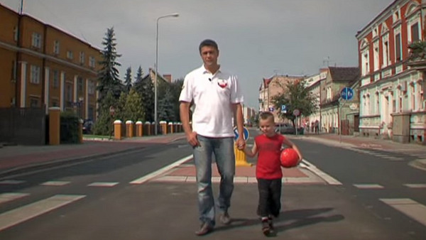 Krzysztof Hołowczyc śmigał po kościańskich ulicach...