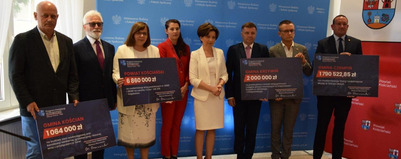 Minister wręczyła promesy