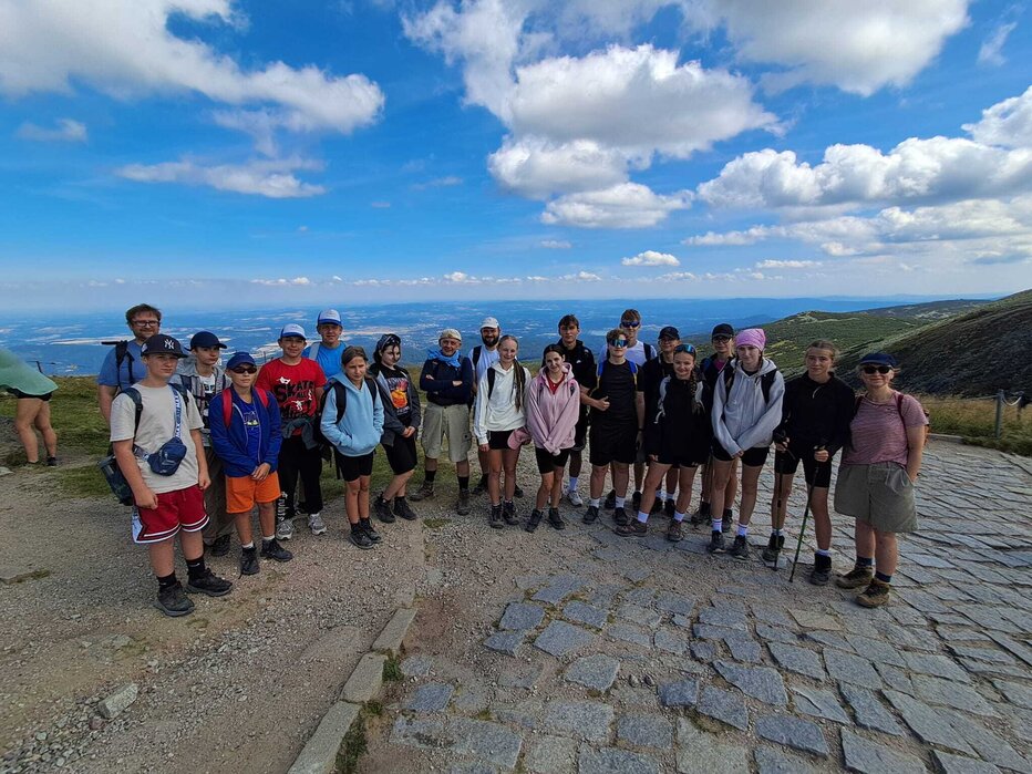 Uczestnicy obozu na Szrenicy