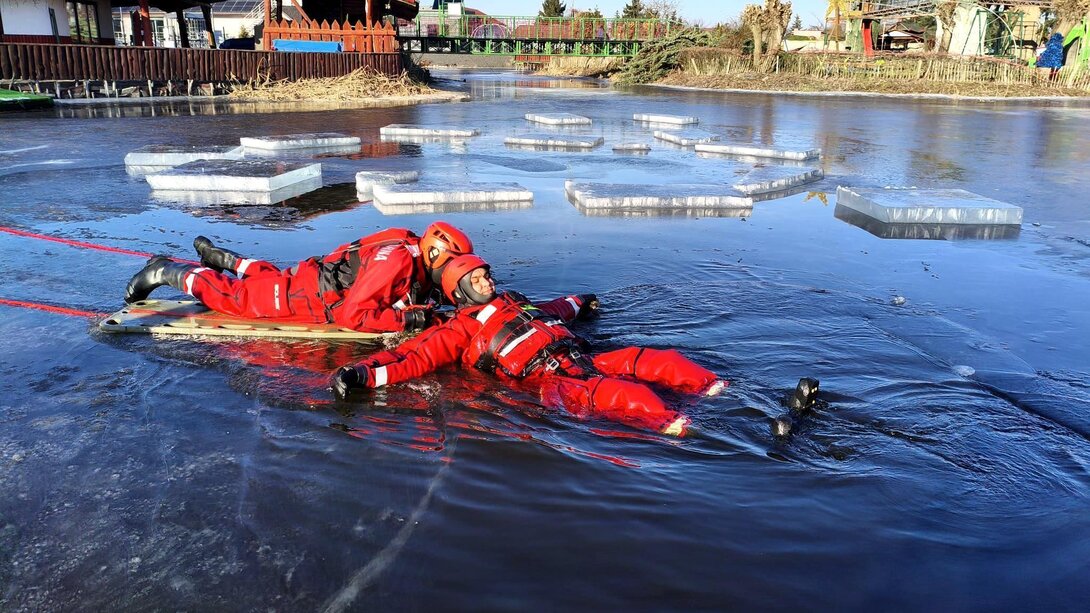 Szkolenie z ratownictwa lodowego w Kościanie