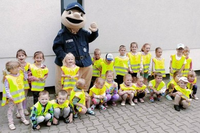 Przypominają i uczą zasad bezpieczeństwa 