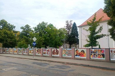 „Dzieci Świata” – wystawa fotografii Elżbiety Dzikowskiej w Kościanie