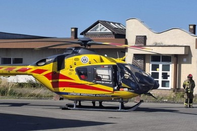 Śmigiel: 8-latka spadła z dachu domku ogrodowego 