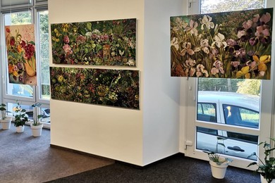 Malarstwo Anny Hryniewicz - Szulc w galerii biblioteki