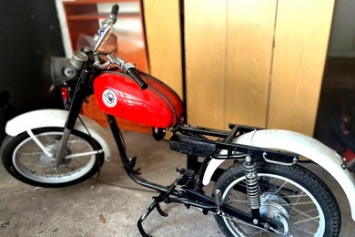 Przywłaszczył cztery motocykle, części i pieniądze