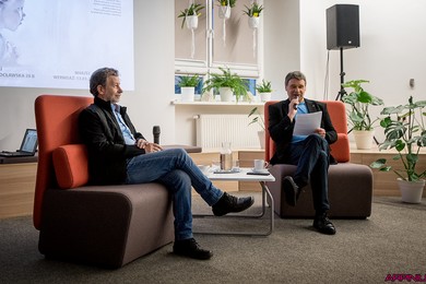 Grzegorz Pawlak w Galerii Biblioteki 